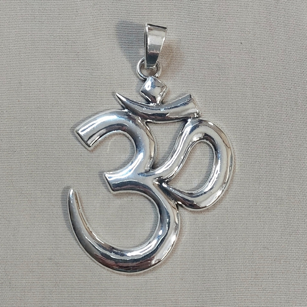 AUM OM Symbol Oversized Silver Necklace Pendant Healing - Mens Womens Jewelry